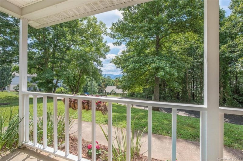 Property image 3 at 11 Rocking Porch Road, Asheville, NC 28805