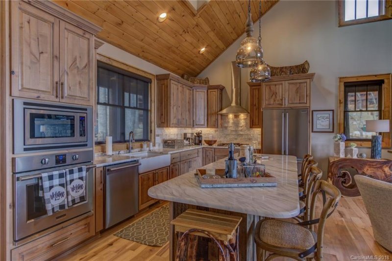 Property image 5 at 126 Eagle Village Circle, Banner Elk, NC 28604