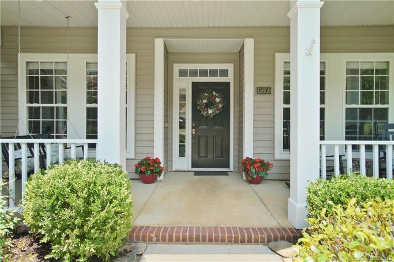 Property image 2 at 15659 Knoll Oak Court, Huntersville, NC 28078