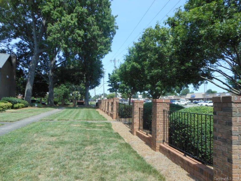 Property image 2 at 4520 Central Avenue, Charlotte, NC 28205