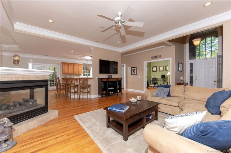 Property image 4 at 11009 High Ridge Court, Tega Cay, SC 29708