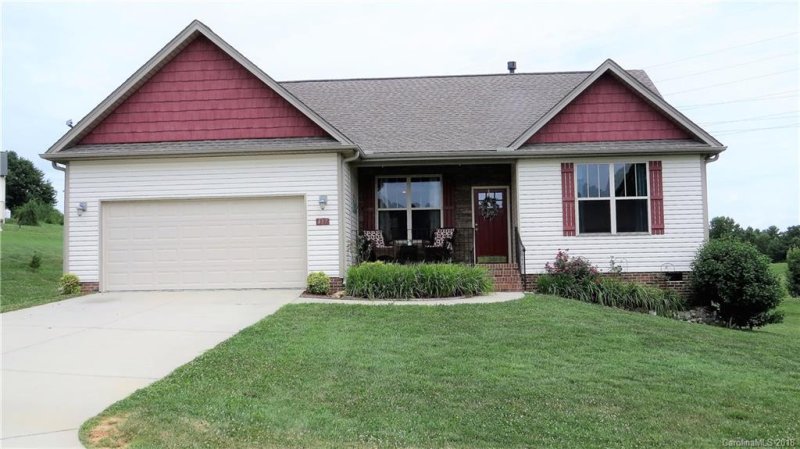 Property image 2 at 437 Beck Creek Circle, Flat Rock, NC 28731