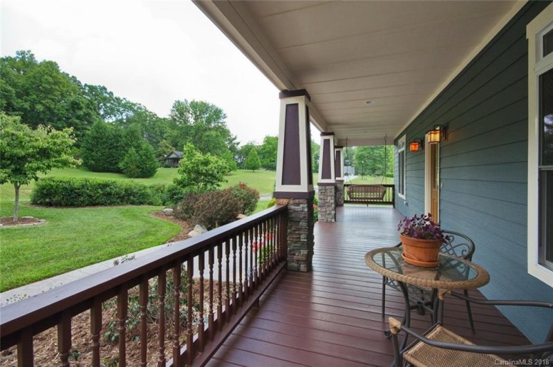 Property image 3 at 16 Farm Pond Lane, Candler, NC 28715