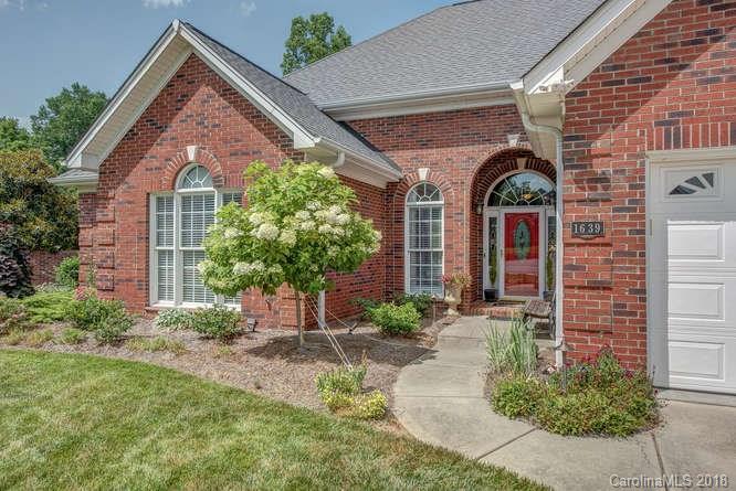 Property image 2 at 1639 Elkhart Circle, Gastonia, NC 28054