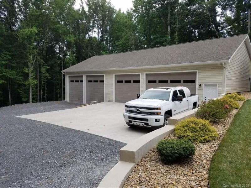Property image 2 at 1913 Holly Bluff Court, York, SC 29745