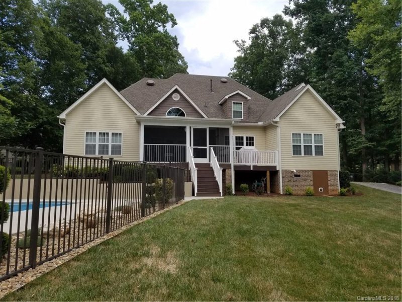 Property image 5 at 1913 Holly Bluff Court, York, SC 29745