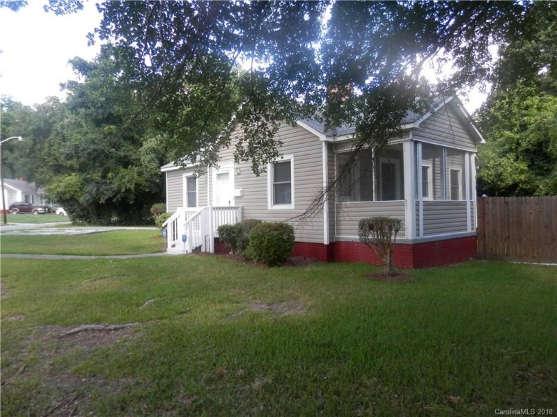 Property image 3 at 2428 Morton Street, Charlotte, NC 28208