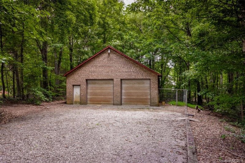 Property image 5 at 7624 Deer Track Drive, Denver, NC 28037