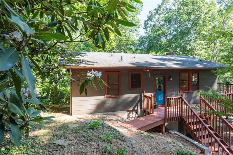 Property image 4 at 11 Coneflower Court, Black Mountain, NC 28711