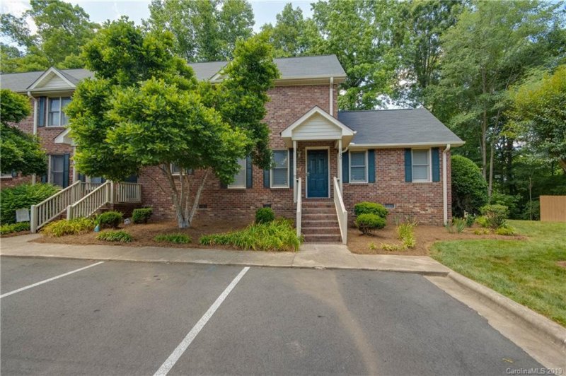 Property image 2 at 1130 Crestmont Drive, Concord, NC 28025