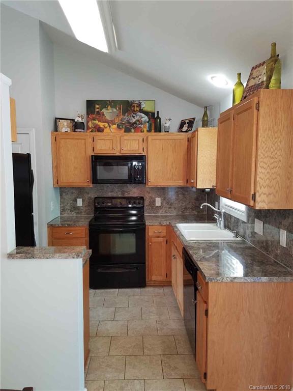 Property image 3 at 154 Braxton Drive, Statesville, NC 28677