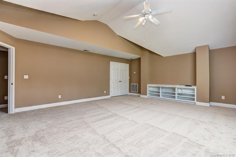 Property image 5 at 10244 Squires Way, Cornelius, NC 28031