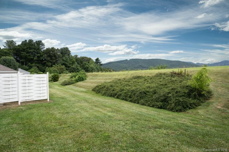 Property image 4 at 16 Heather Way, Candler, NC 28715