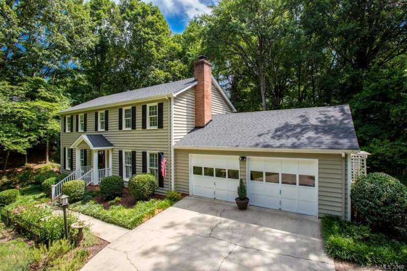 Property image 3 at 8301 County Downs Lane, Charlotte, NC 28270