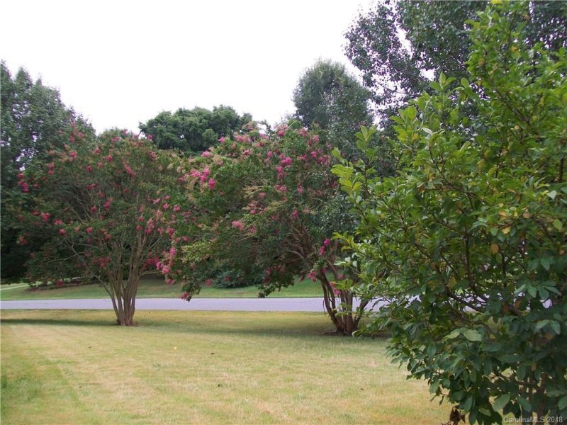 Property image 5 at 4401 Creemore Drive, Charlotte, NC 28213