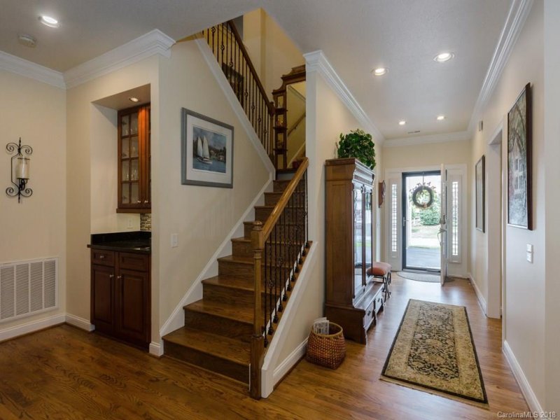 Property image 2 at 133 Towne Place Drive, Hendersonville, NC 28792