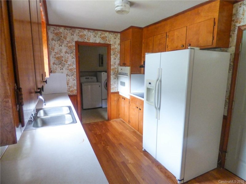 Property image 2 at 632 N Carolina Avenue, Statesville, NC 28677