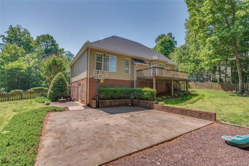 Property image 3 at 109 Col Hamptons Court, Rutherfordton, NC 28139