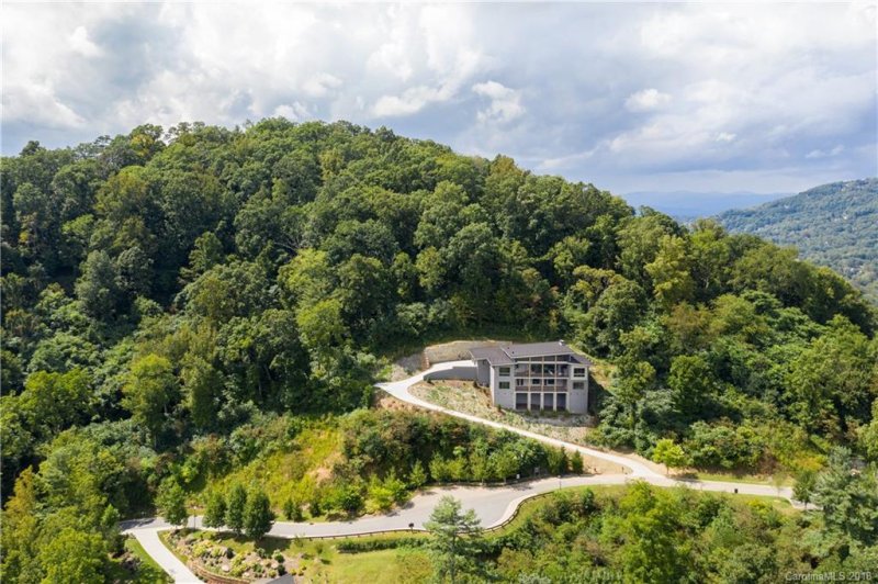 Property image 2 at 34 Grovepoint Way, Asheville, NC 28804