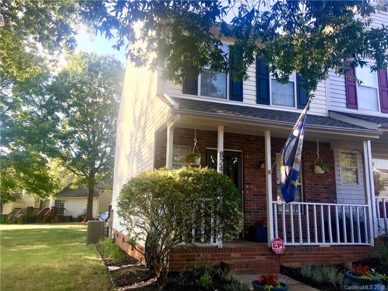 Property image 3 at 8244 Circle Tree Lane, Charlotte, NC 28277