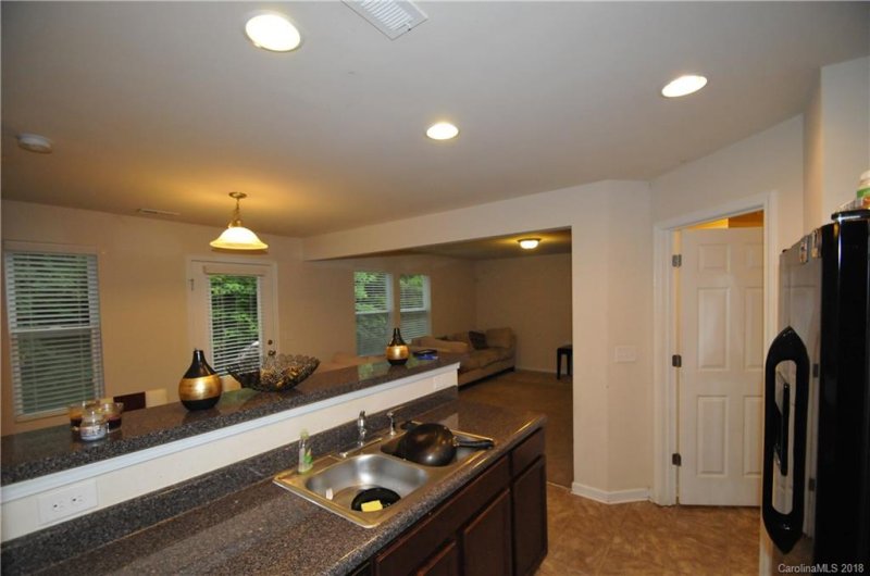 Property image 5 at 6109 Fazenda Drive, Charlotte, NC 28214