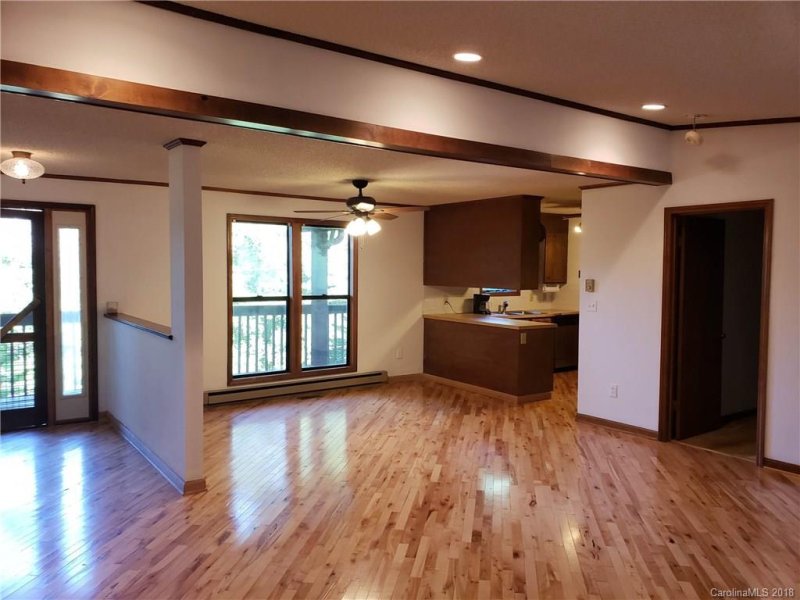 Property image 4 at 178 Coffey Circle, Asheville, NC 28806