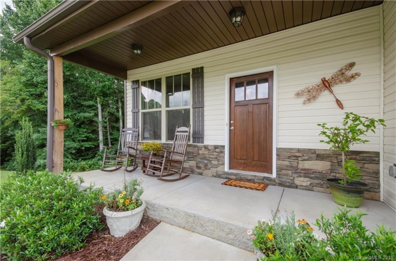 Property image 2 at 236 Beck Creek Circle, Flat Rock, NC 28731