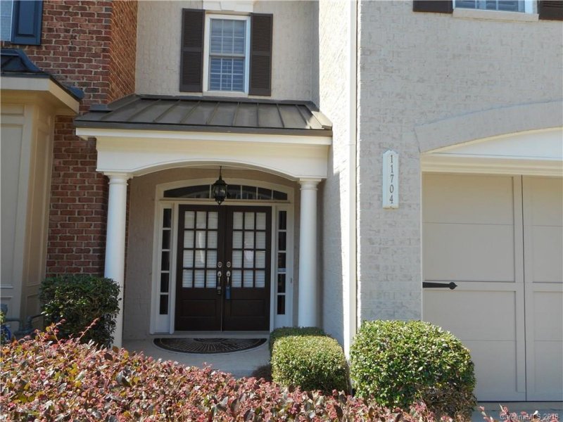 Property image 2 at 11704 Easthampton Circle, Charlotte, NC 28277
