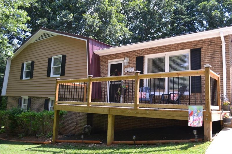 Property image 2 at 105 Royal Oak Court, Lenoir, NC 28645