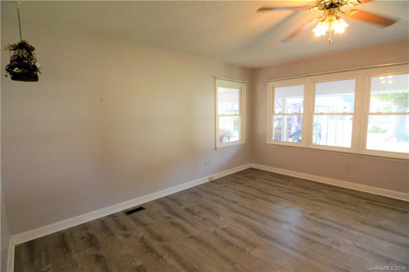 Property image 3 at 181 Crosswhite Lane, Statesville, NC 28625