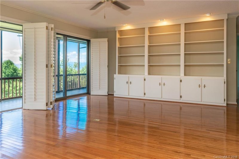 Property image 5 at 1601 Fleetwood Plaza, Hendersonville, NC 28739