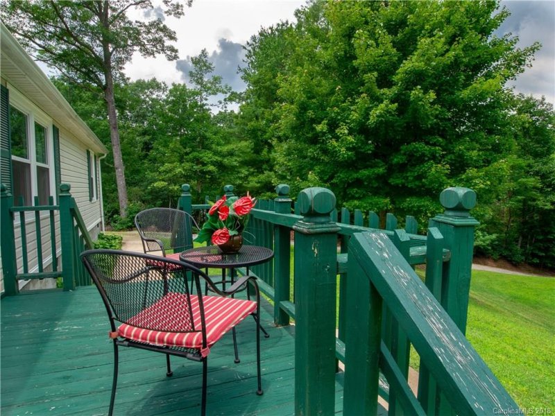 Property image 3 at 24 Roost Road, Horse Shoe, NC 28742