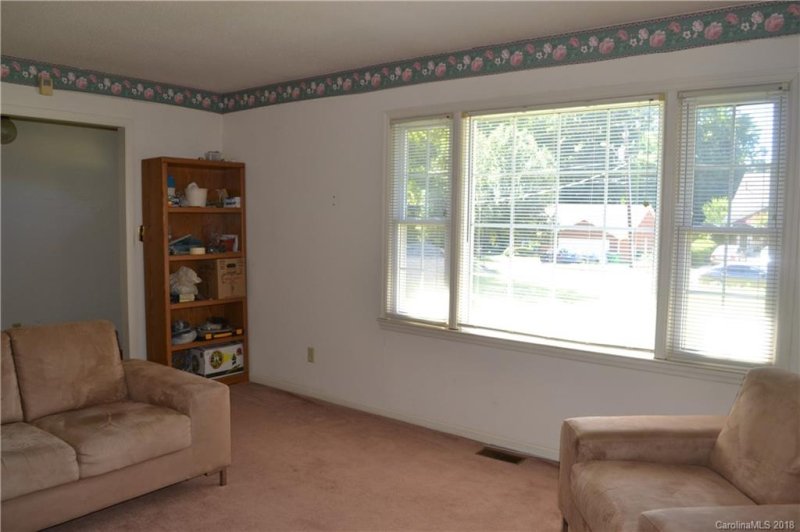 Property image 4 at 6820 Rumple Road, Charlotte, NC 28262