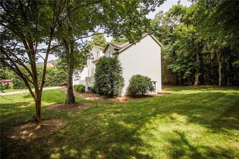 Property image 3 at 429 31st Avenue Court, Hickory, NC 28601