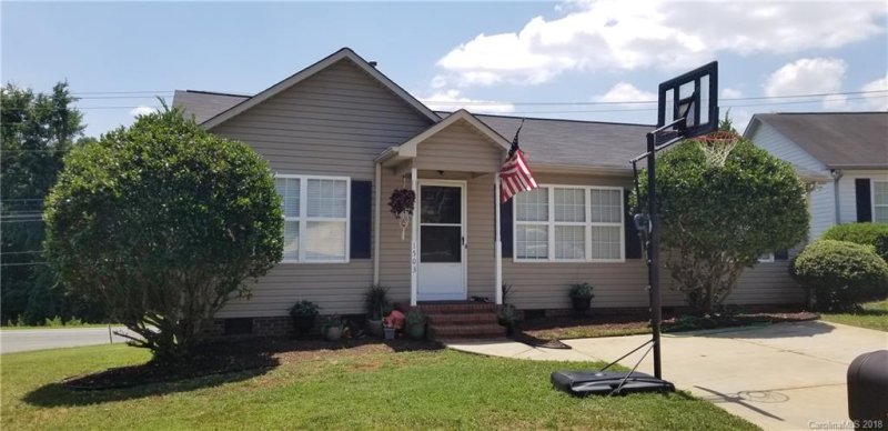 1503 Cambridge Heights Place