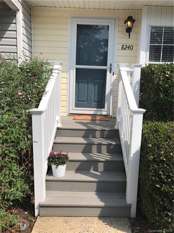 Property image 3 at 8240 Circle Tree Lane, Charlotte, NC 28277