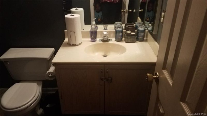 Property image 4 at 5518 Alpine Lane, Charlotte, NC 28269