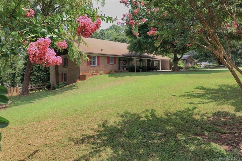 Property image 4 at 551 Stoneybrook Road, Statesville, NC 28677