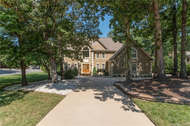 21236 Blakely Shores Drive