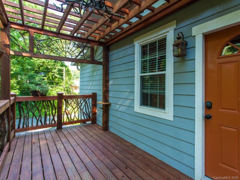 Property image 4 at 24 Parker Road, Asheville, NC 28803