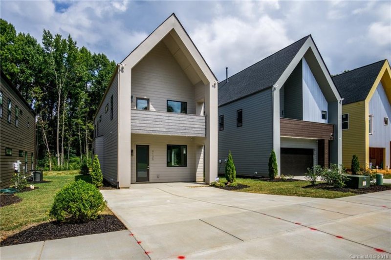 Property image 3 at 4135 Merlane Drive, Charlotte, NC 28206