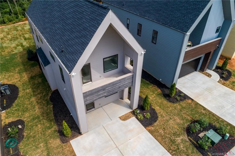 Property image 4 at 4135 Merlane Drive, Charlotte, NC 28206