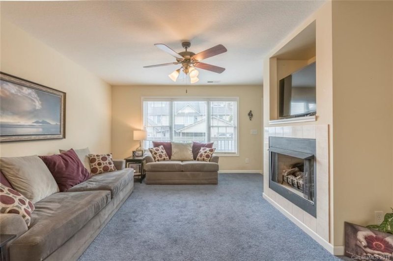 Property image 3 at 44 Rotunda Circle, Asheville, NC 28806