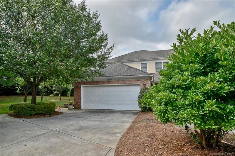 Property image 2 at 11233 Villa Trace Place, Charlotte, NC 28277