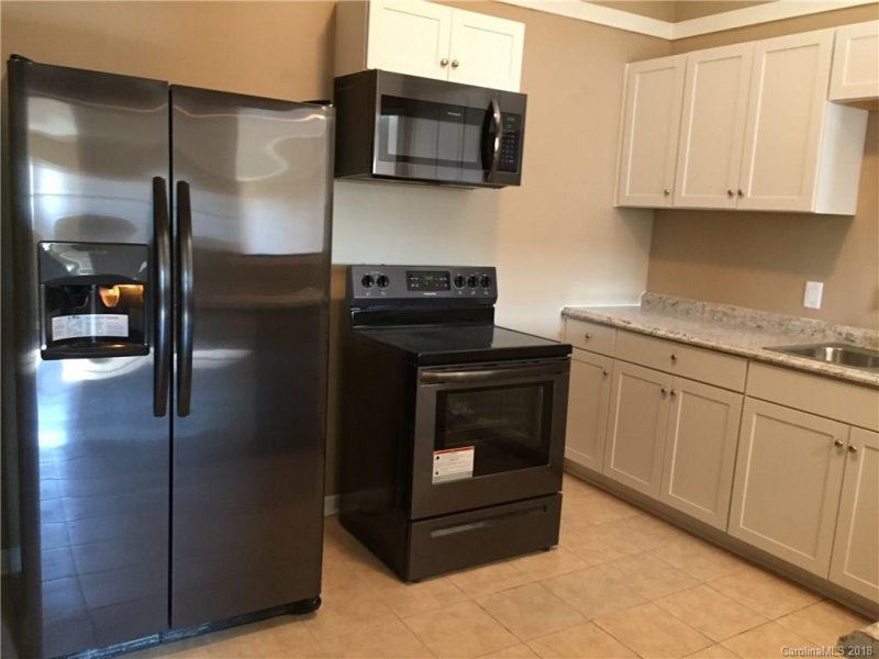 Property image 4 at 82 Dellinger Avenue, Gastonia, NC 28054