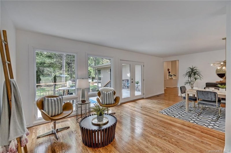 Property image 5 at 1300 Lynbrook Drive, Charlotte, NC 28211