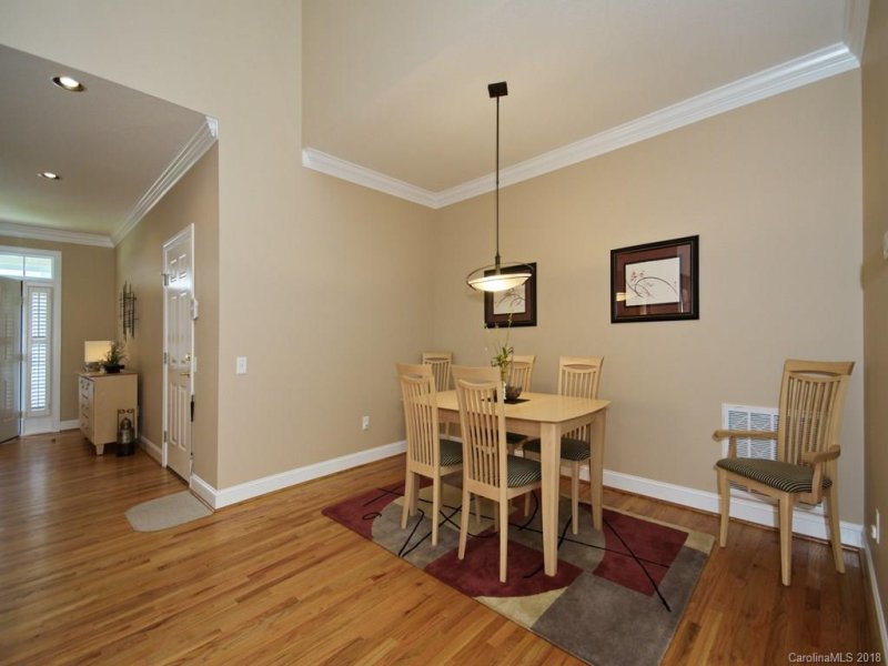 Property image 4 at 101 Towne Place Drive, Hendersonville, NC 28792