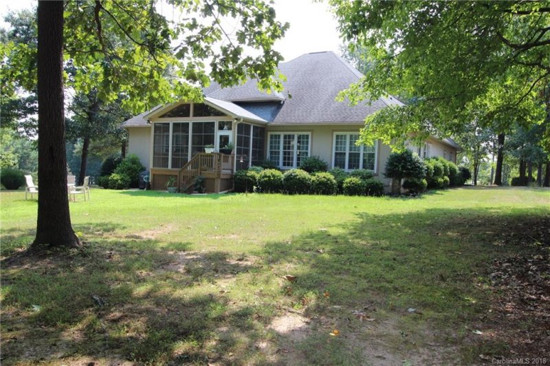 Property image 3 at 2569 Penngate Drive, Sherrills Ford, NC 28673