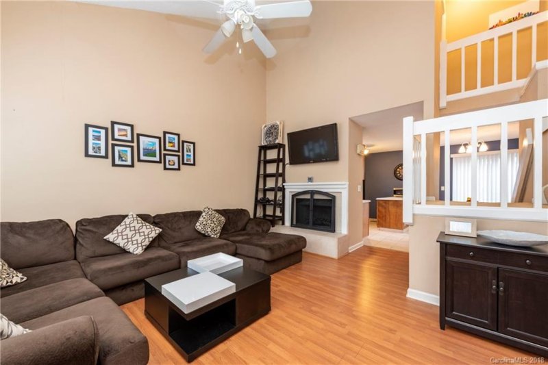 Property image 2 at 8150 Circle Tree Lane, Charlotte, NC 28277