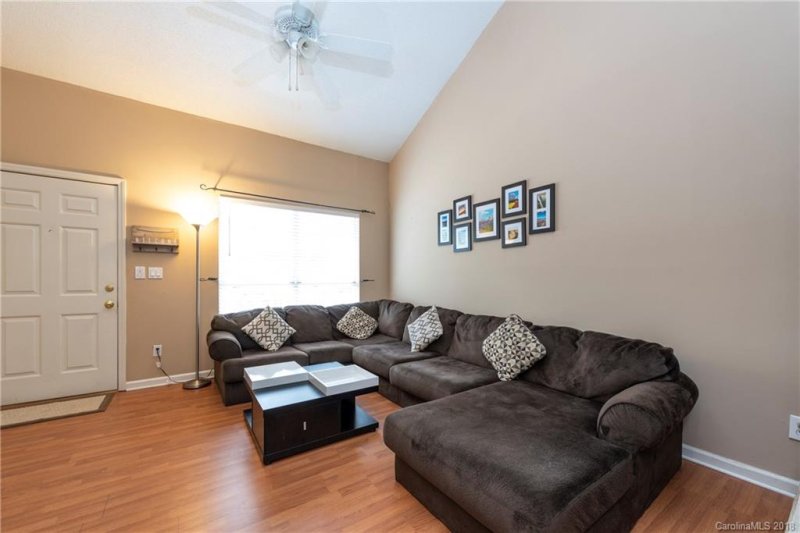 Property image 3 at 8150 Circle Tree Lane, Charlotte, NC 28277